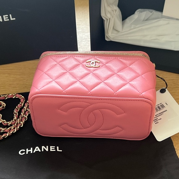 Chanel Pink Vanity Purse with Chain - Picture 3 of 7
